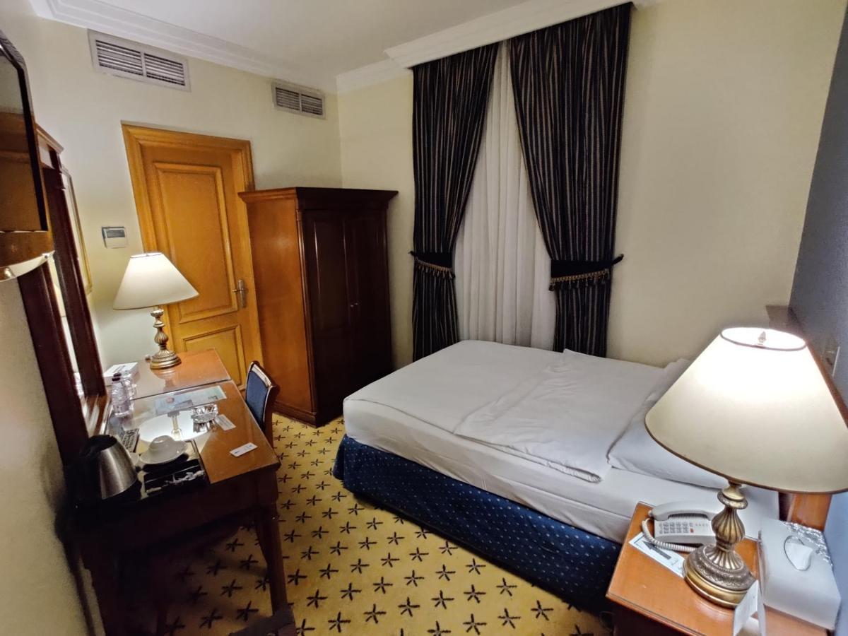Hotel Al Madina Kareem Medina